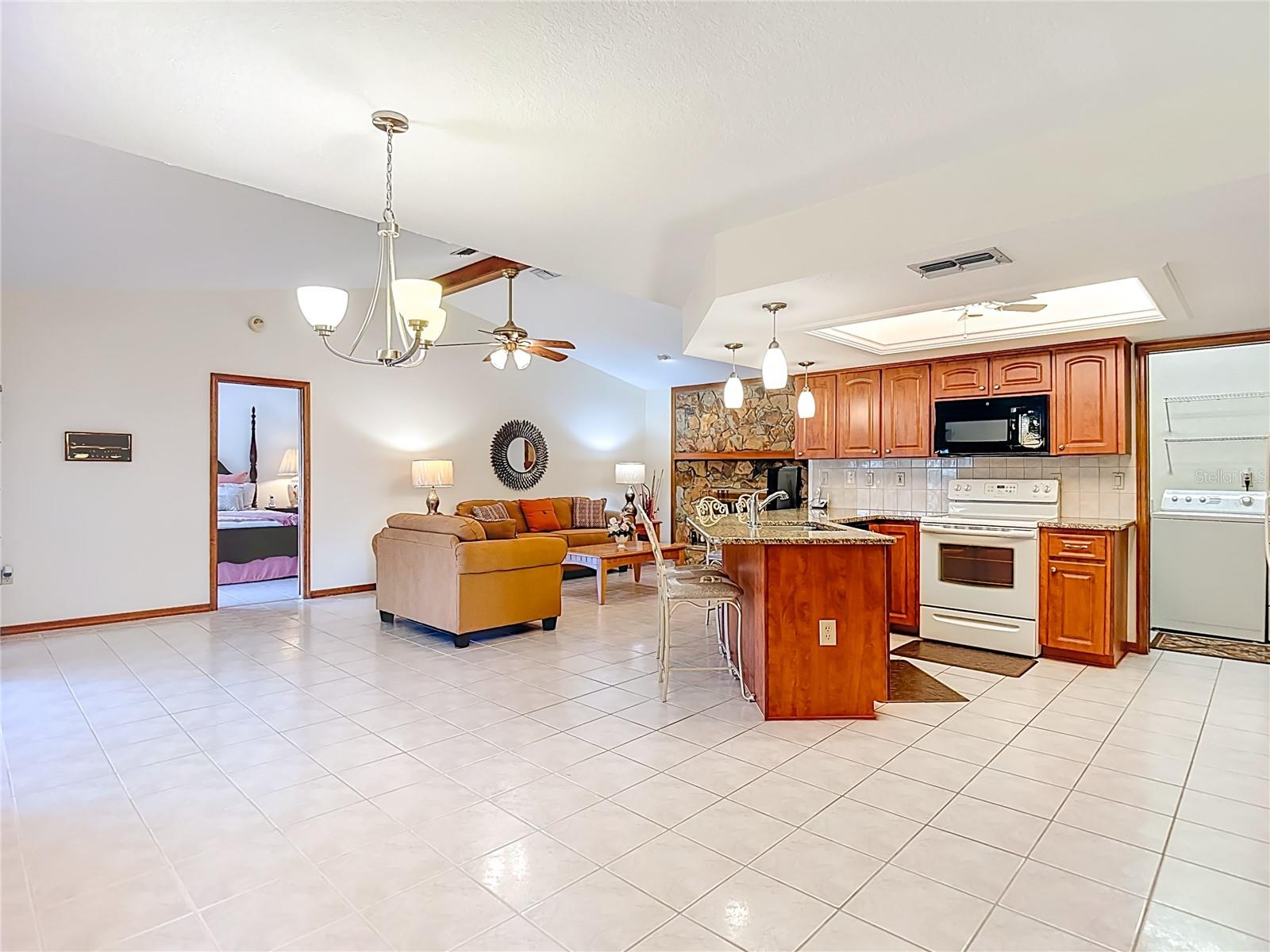 Listing photo id 14 for 133 Canby Circle