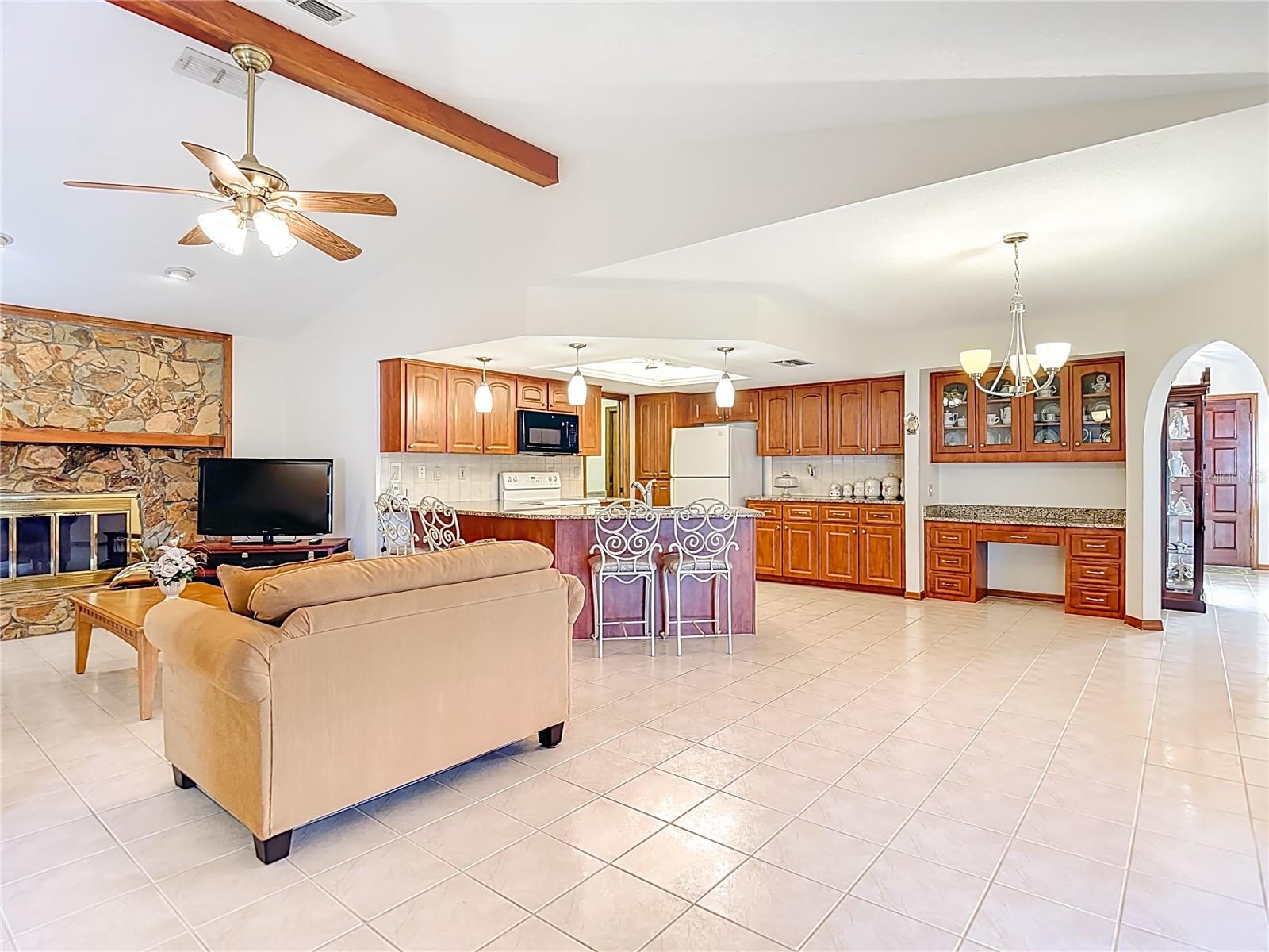 Listing photo id 17 for 133 Canby Circle