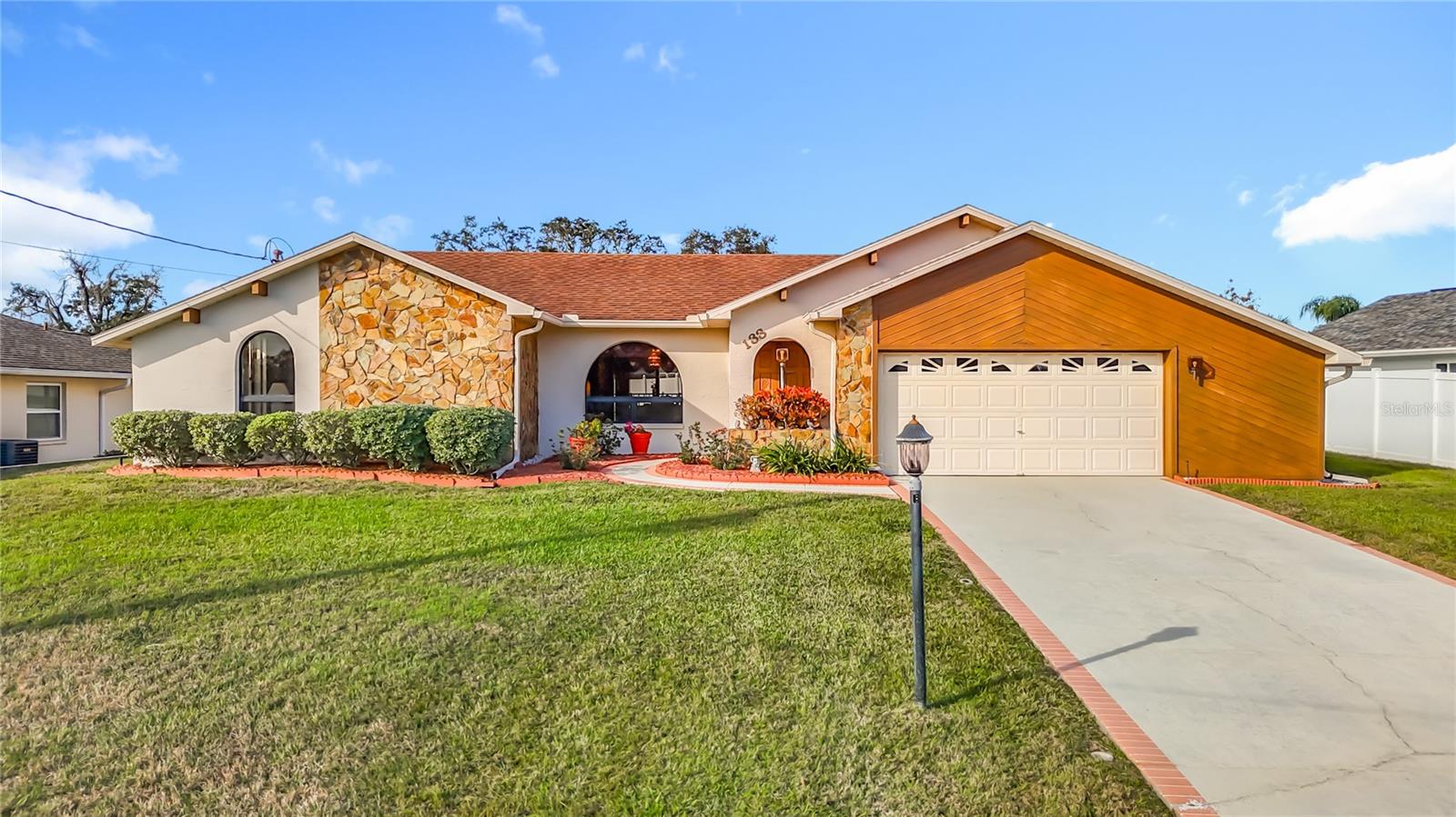 Listing photo id 0 for 133 Canby Circle