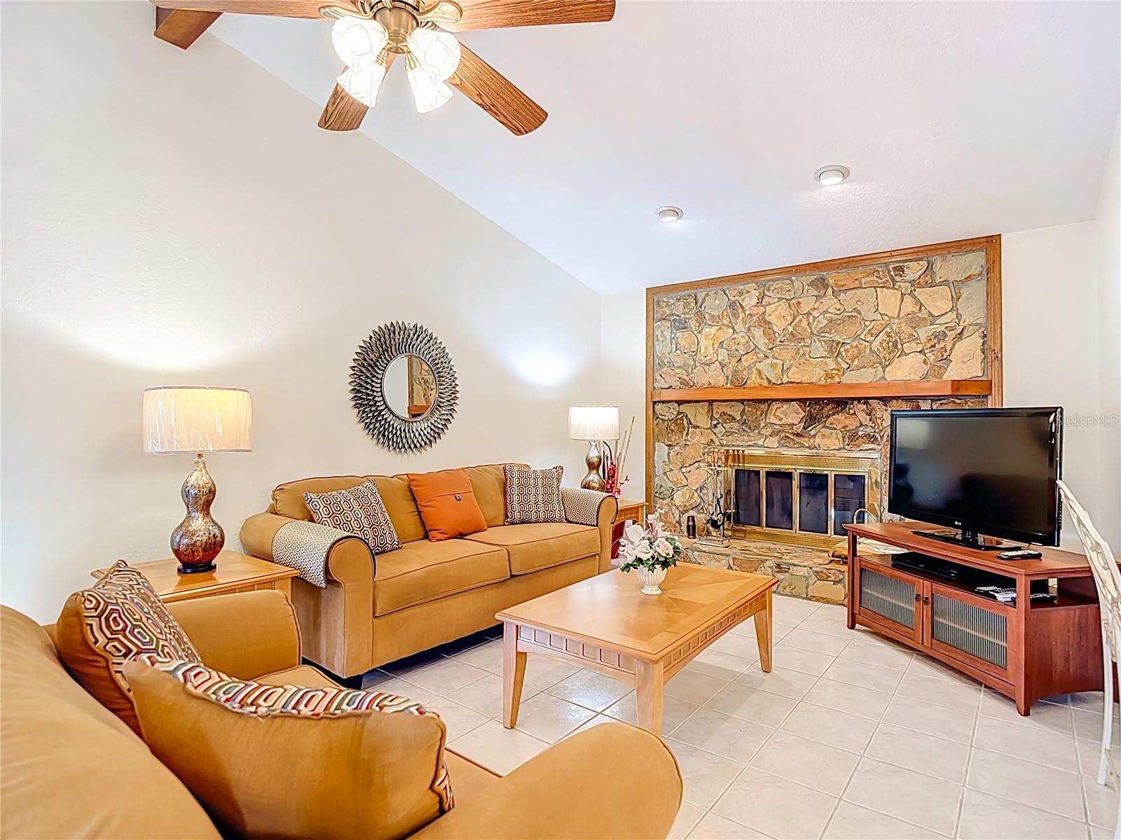 Listing photo id 20 for 133 Canby Circle