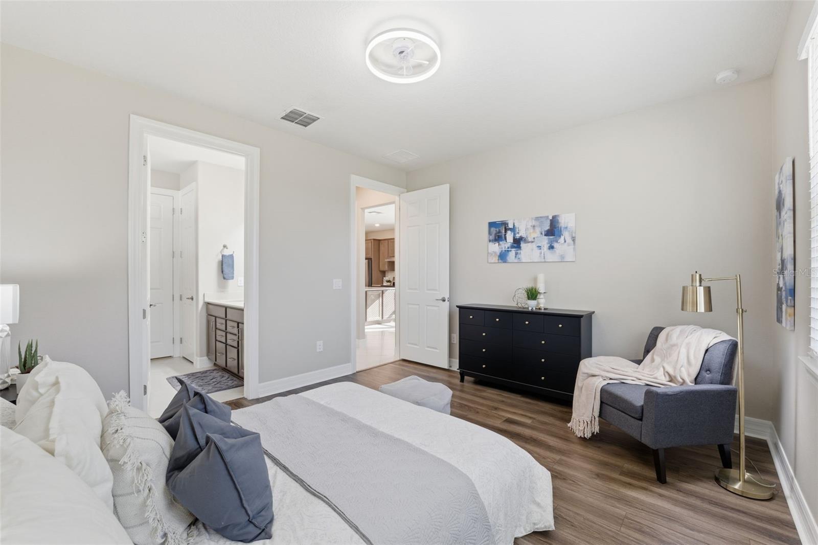 Image 15 of 33 For 19440 Ship Wheel Way