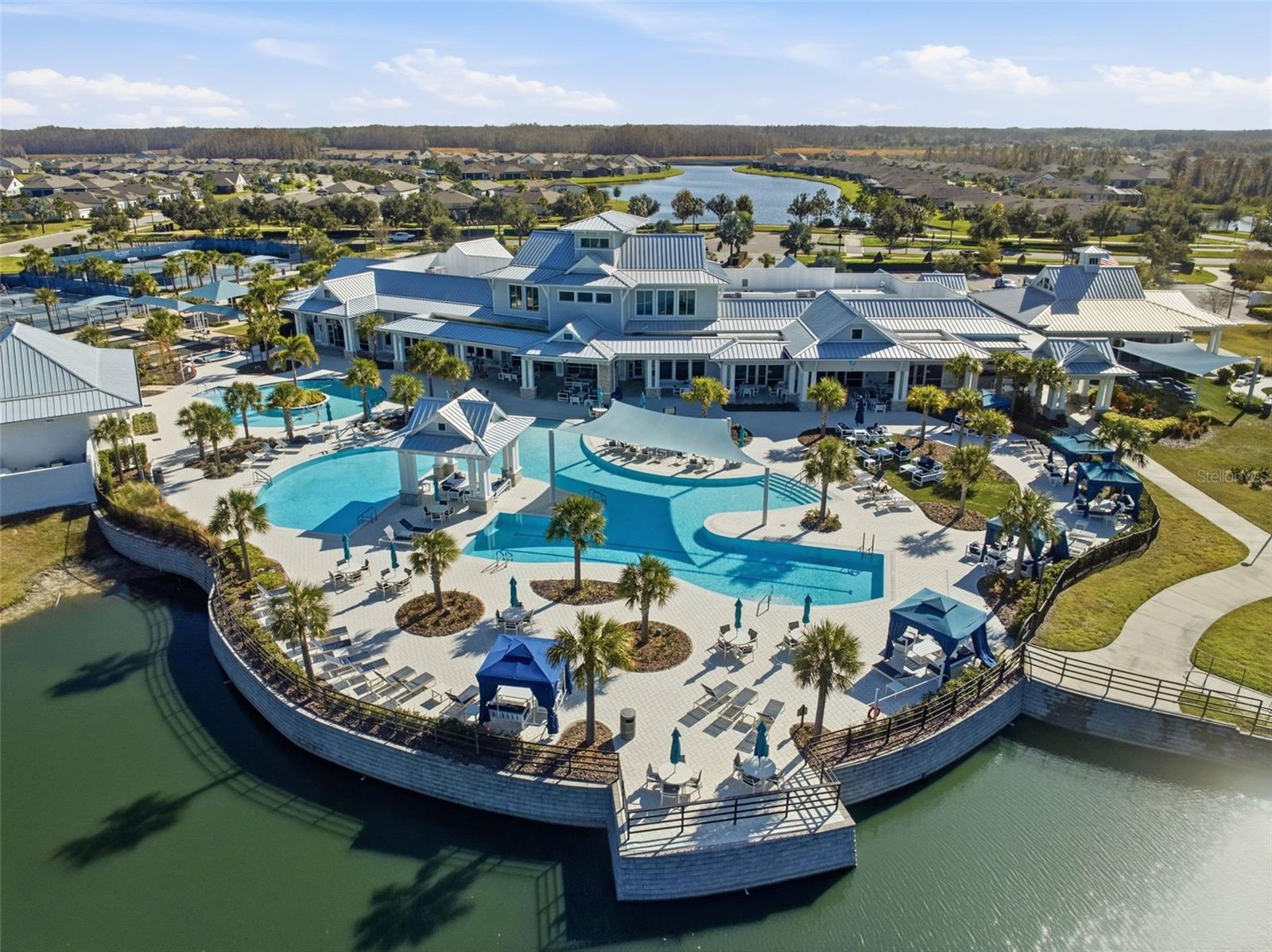 Image 29 of 33 For 19440 Ship Wheel Way