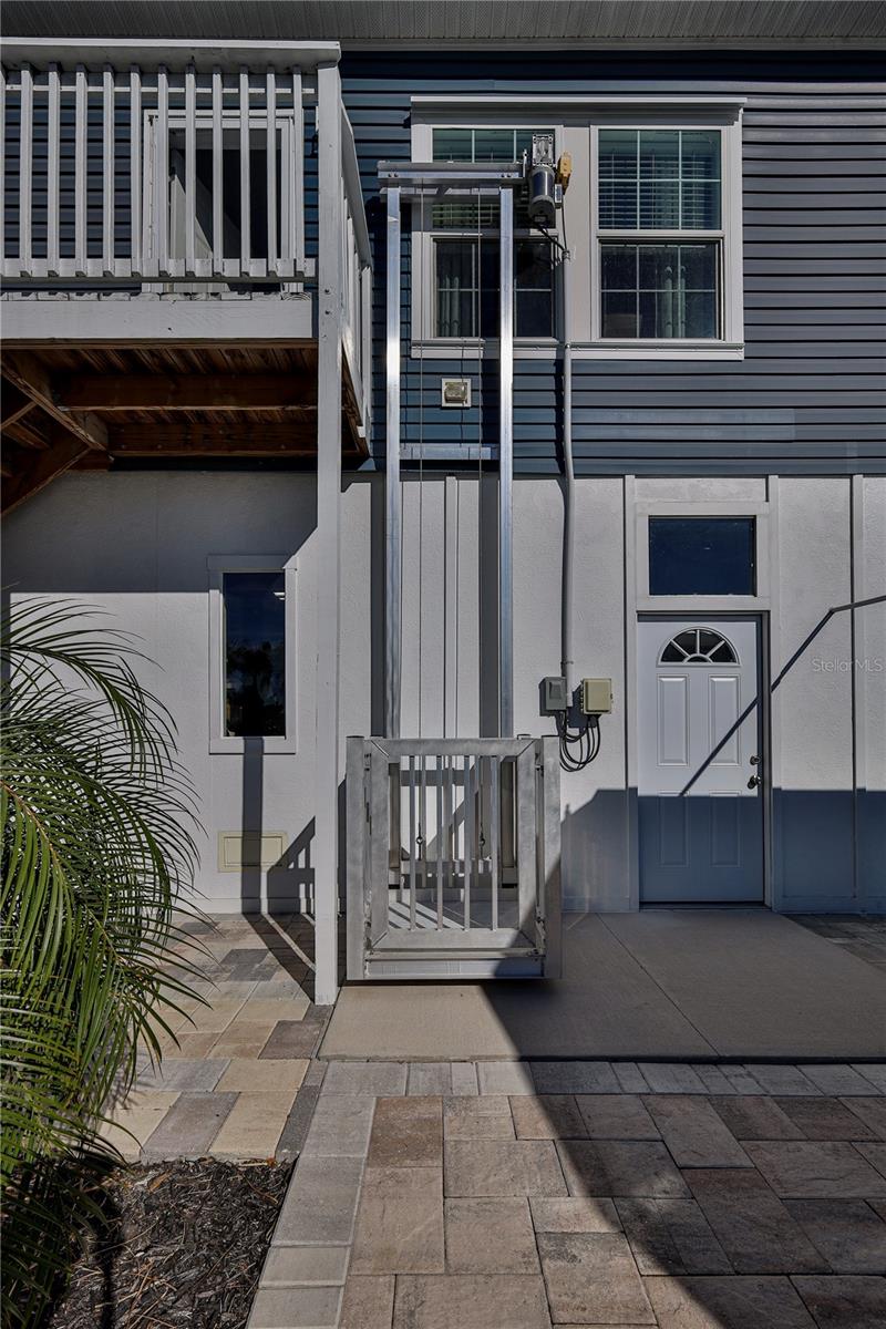 Image 13 of 64 For 3356 Oleander Drive