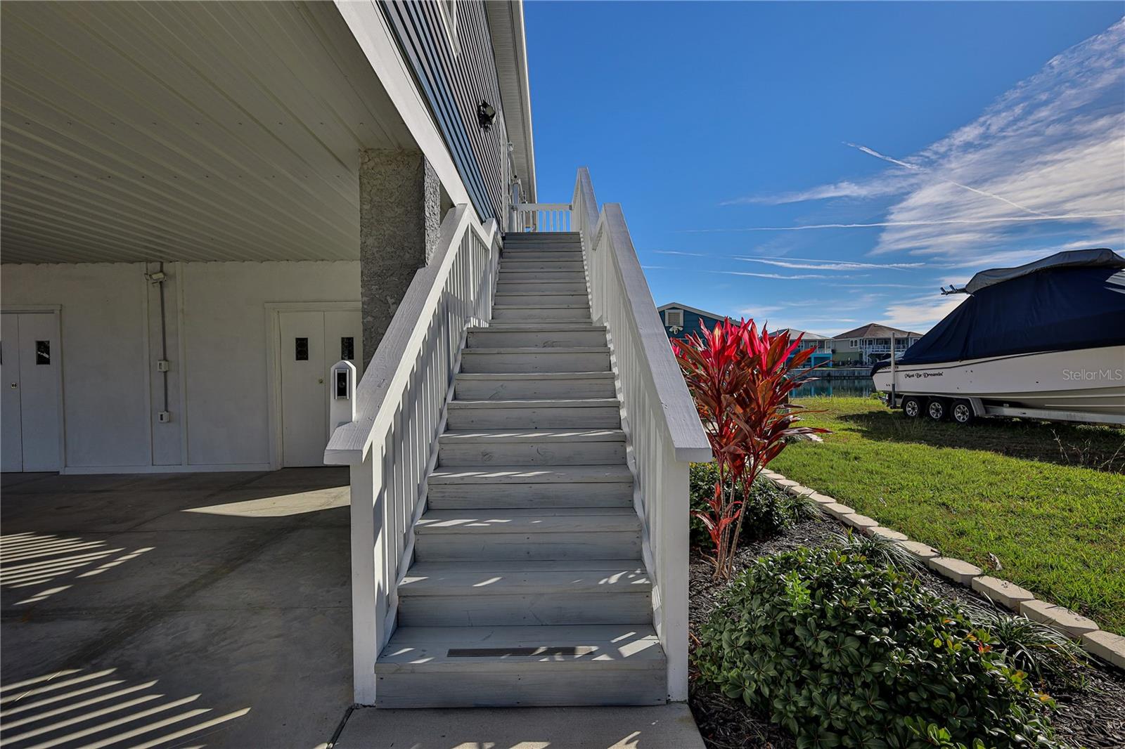 Image 18 of 64 For 3356 Oleander Drive