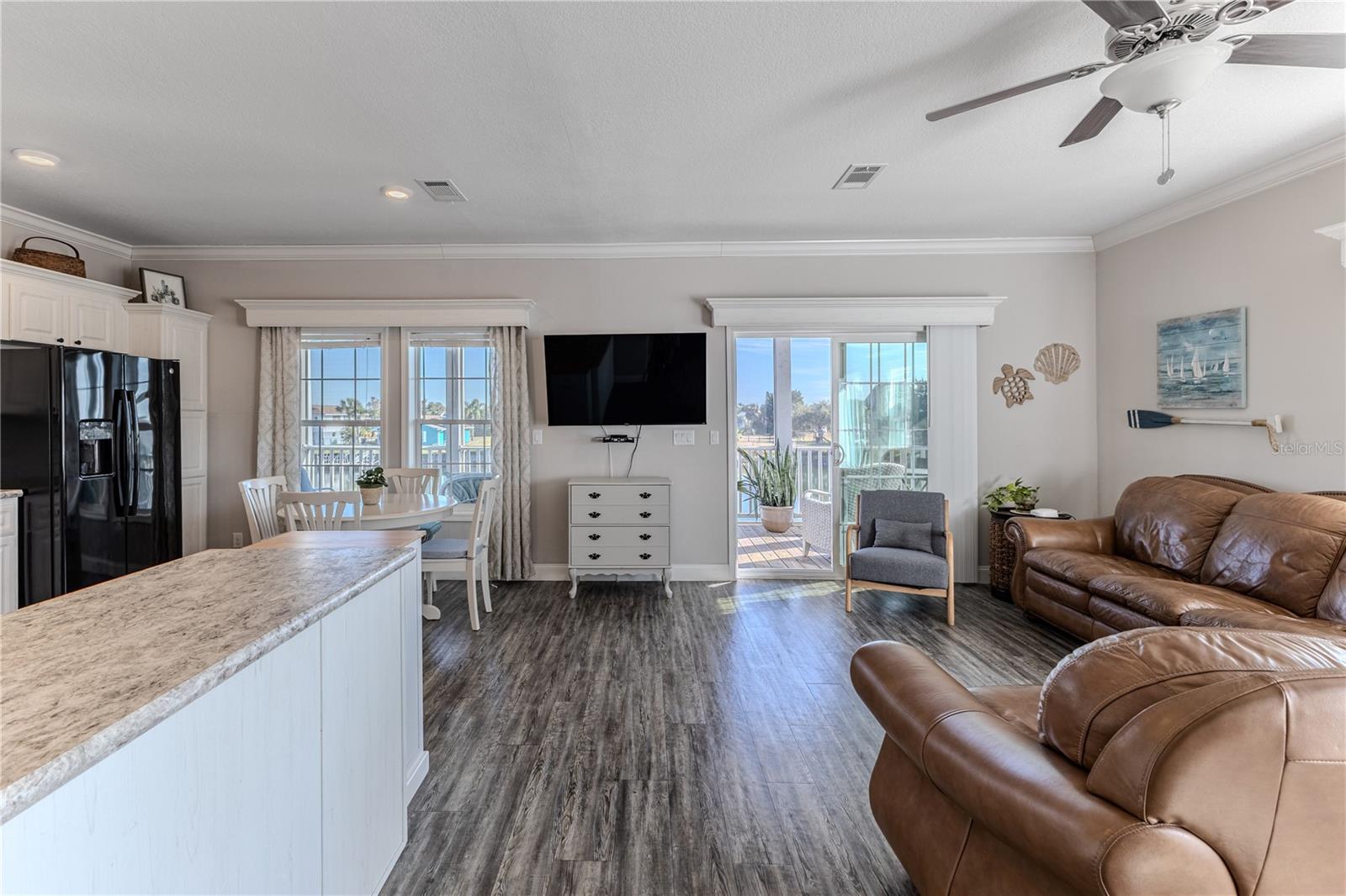 Image 26 of 64 For 3356 Oleander Drive