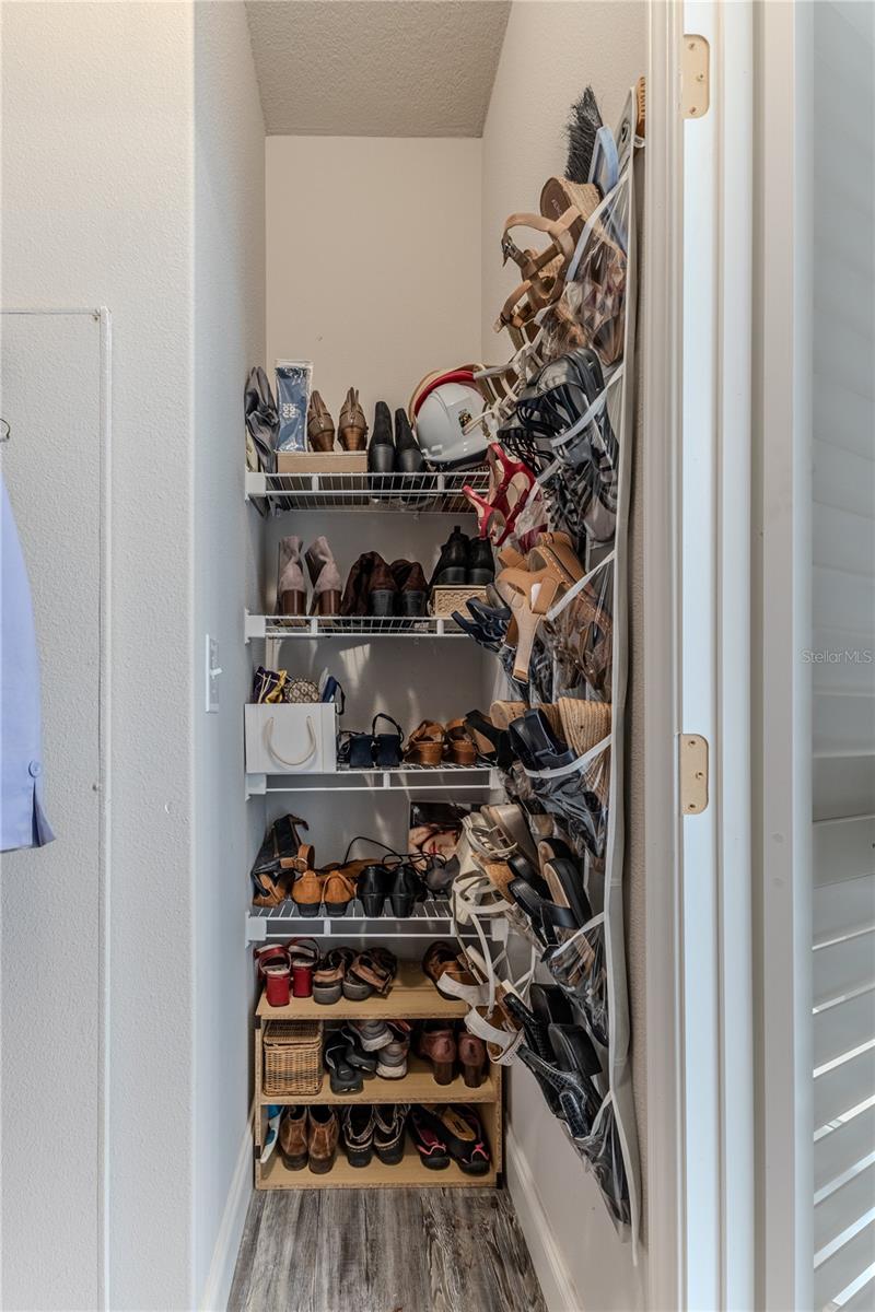 Image 38 of 64 For 3356 Oleander Drive