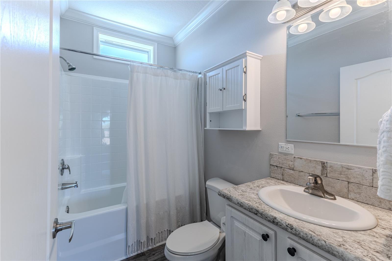 Image 42 of 64 For 3356 Oleander Drive