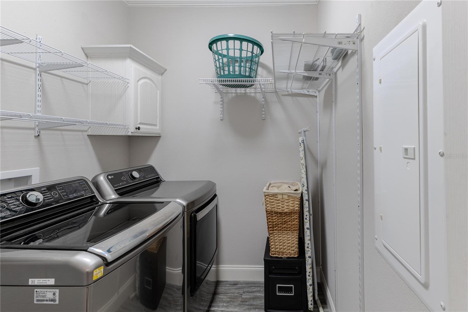 Image 46 of 64 For 3356 Oleander Drive