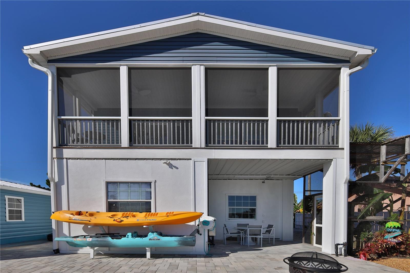 Image 51 of 64 For 3356 Oleander Drive