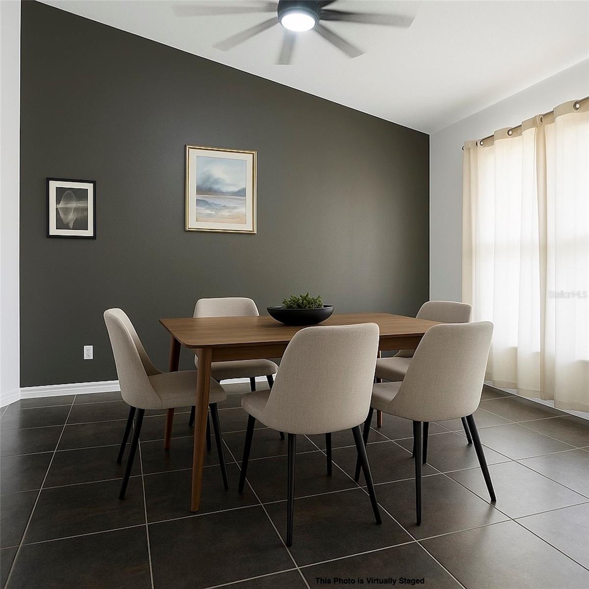 Image 23 of 64 For 186 Crestwood Avenue