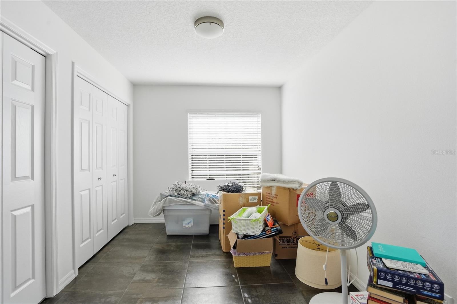 Image 40 of 64 For 186 Crestwood Avenue