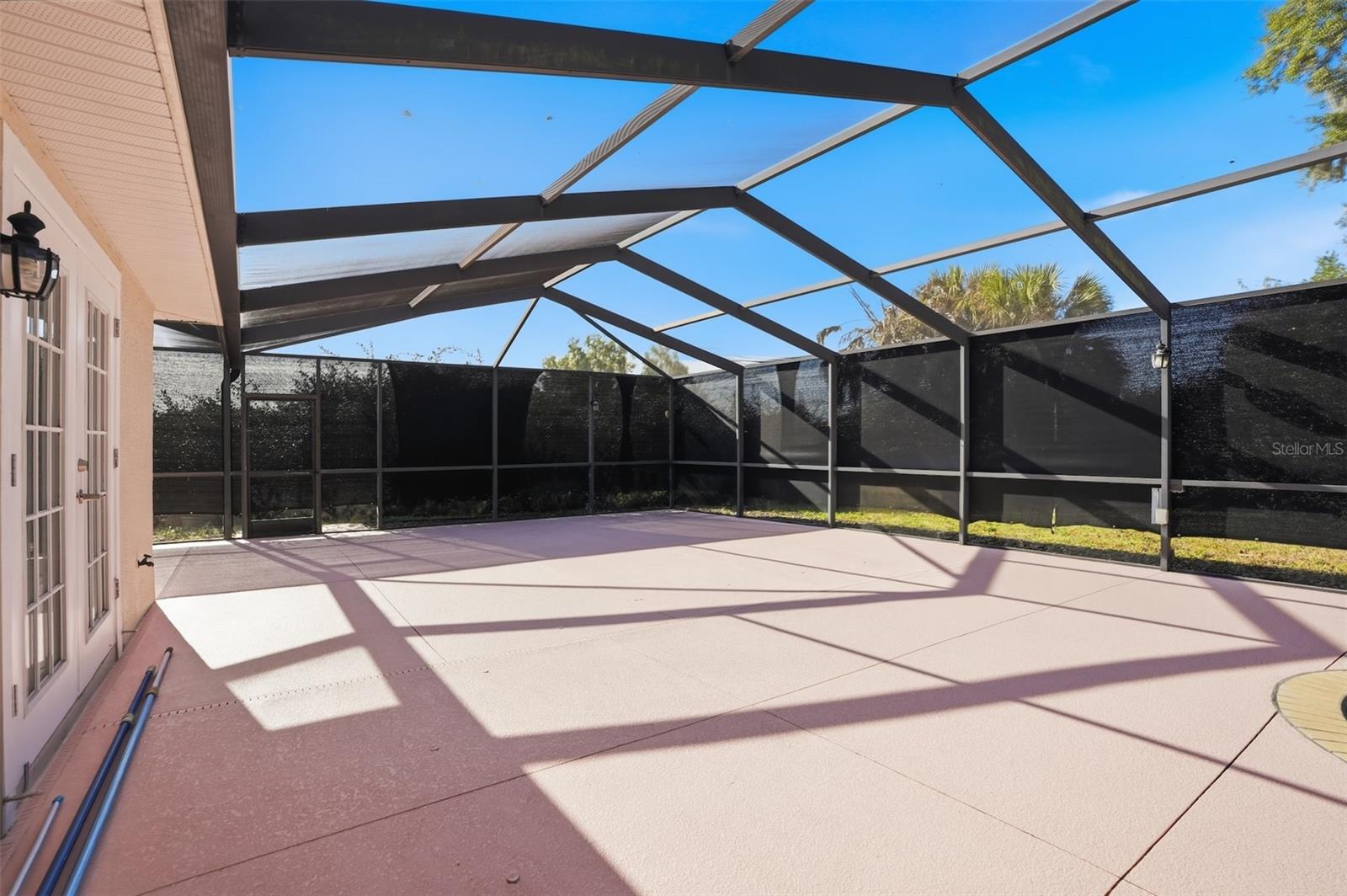 Image 51 of 64 For 186 Crestwood Avenue