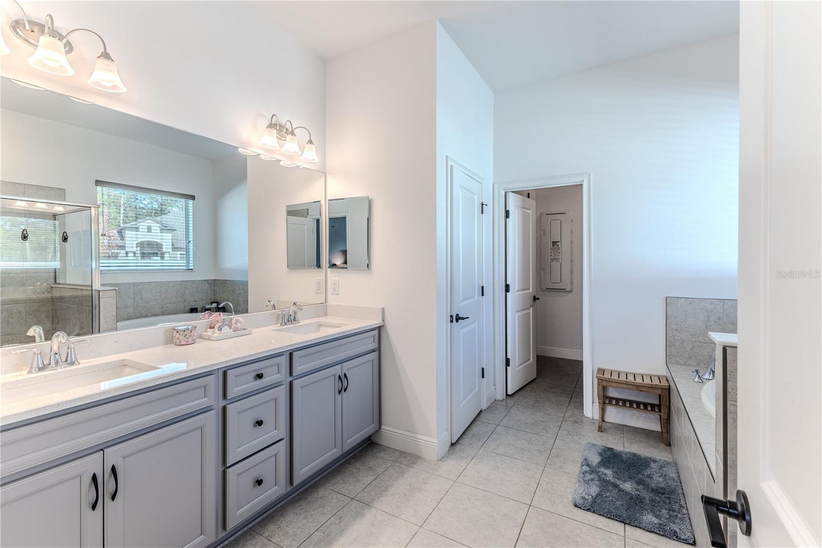 Image 31 of 55 For 1252 Kelsa Anne Drive