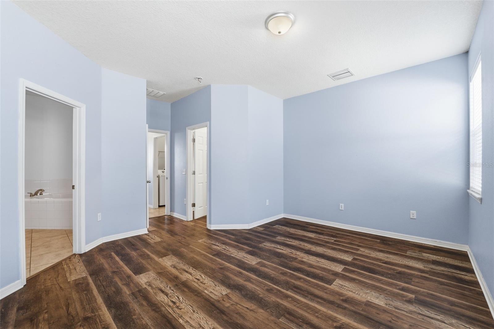 Image 12 of 56 For 30726 Water Lily Drive