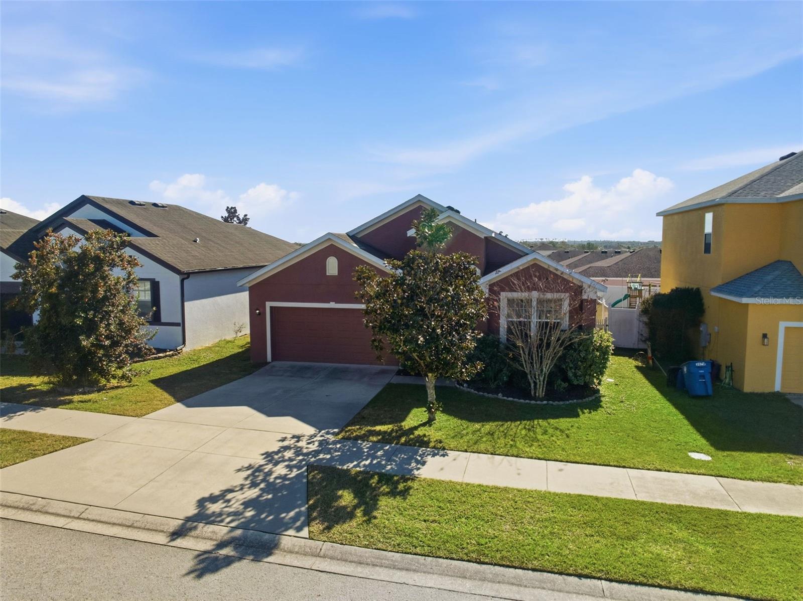 Image 27 of 56 For 30726 Water Lily Drive