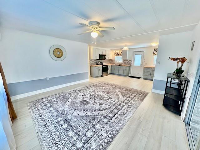 Image 9 of 54 For 10810 Freedom Drive