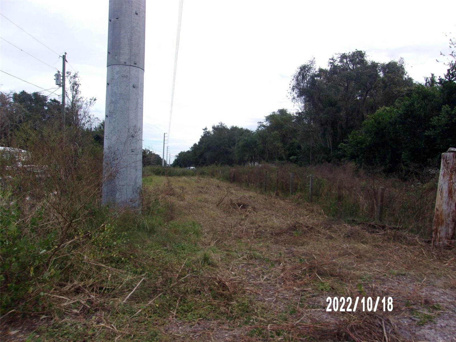 Listing photo id 7 for 11105 Pinto Drive