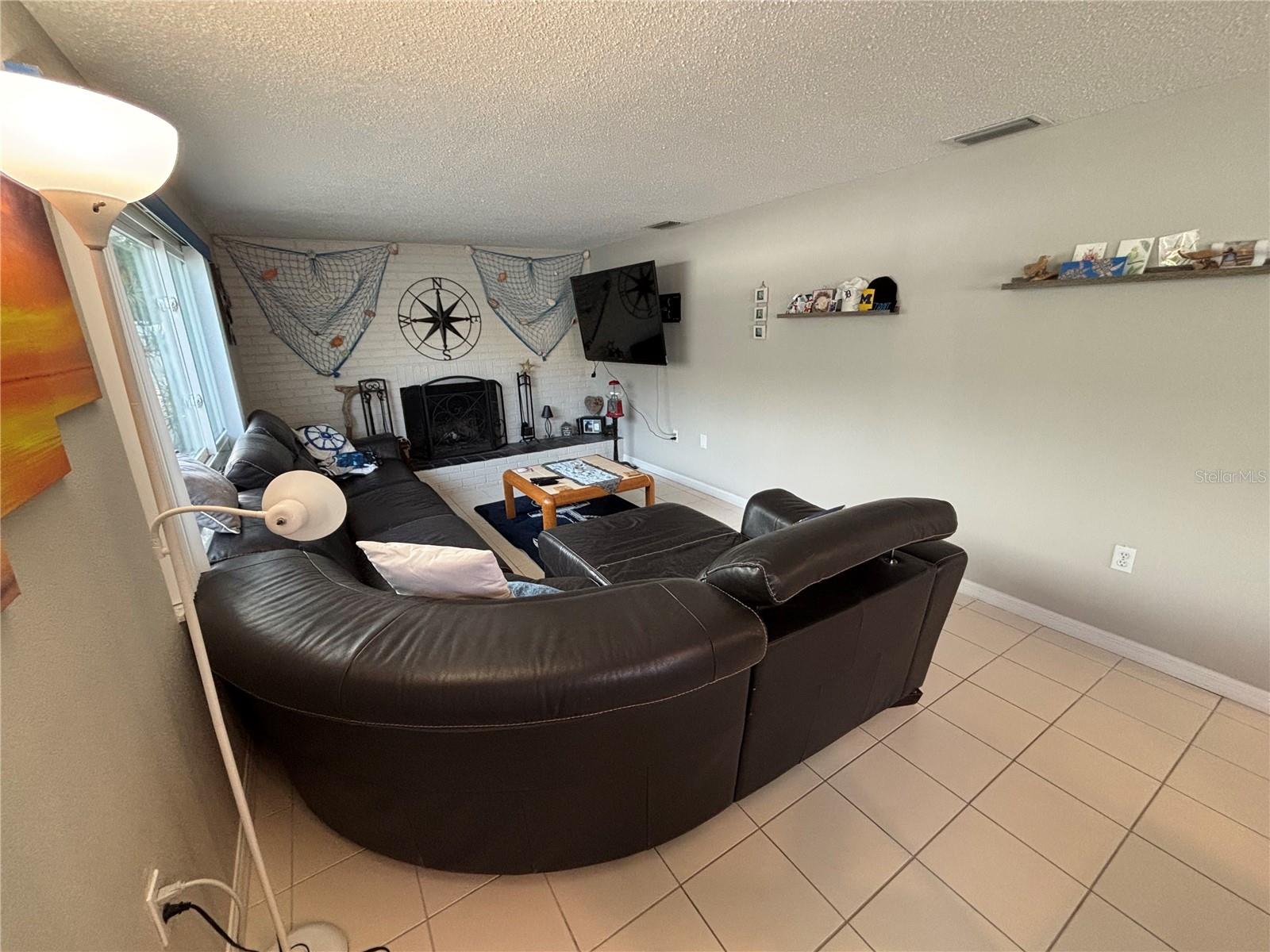 Image 8 of 24 For 4926 Shell Stream Boulevard