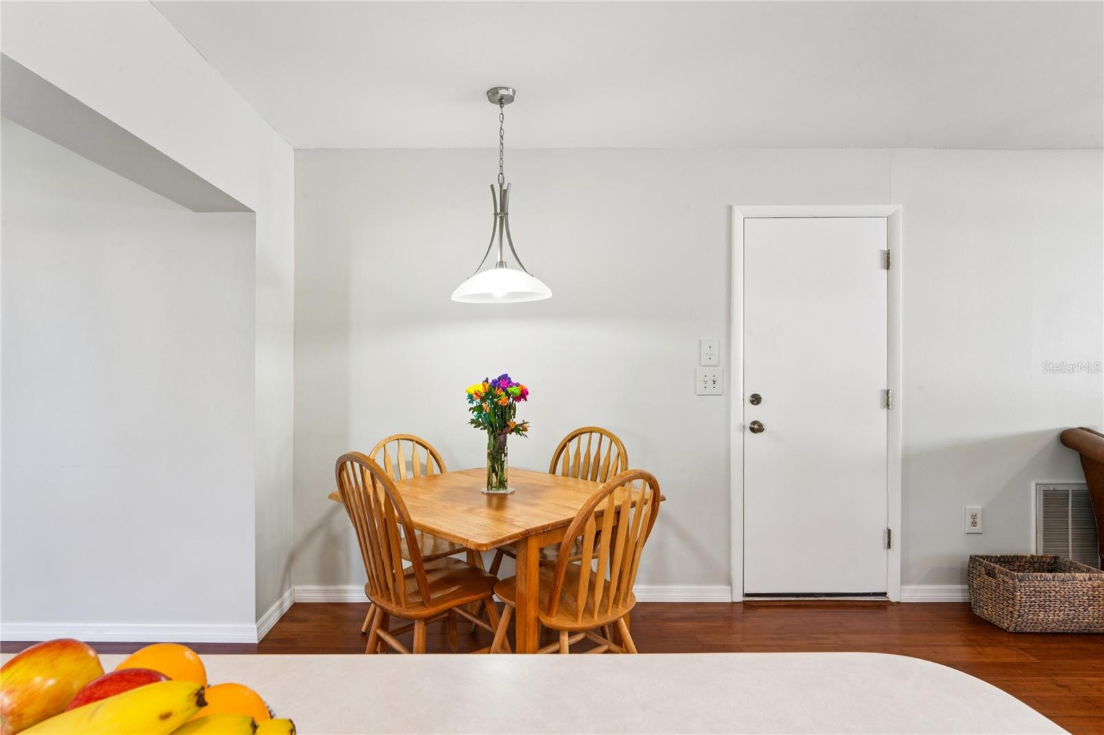 Listing photo id 13 for 12906 Sandburst Lane