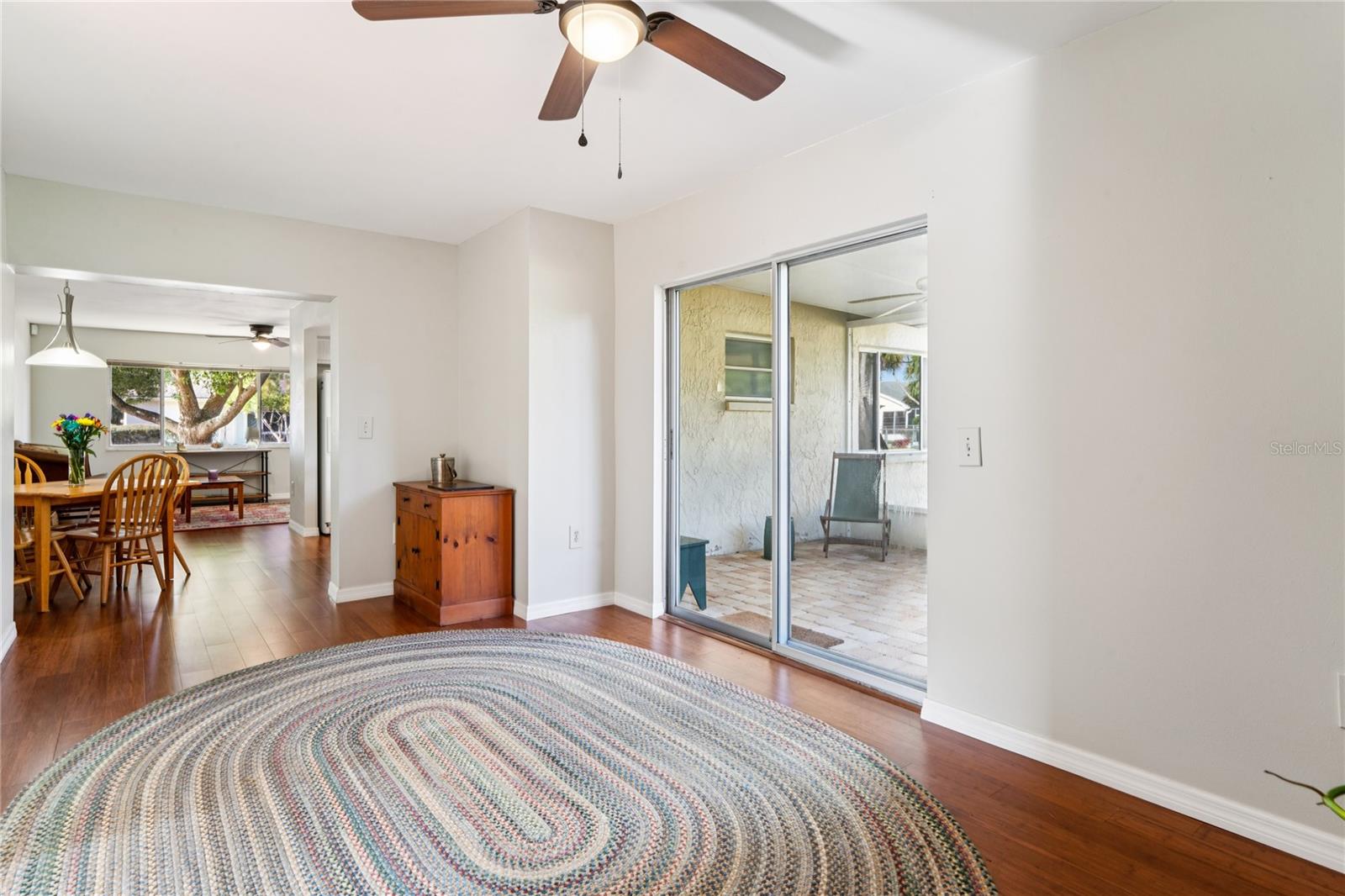 Listing photo id 15 for 12906 Sandburst Lane