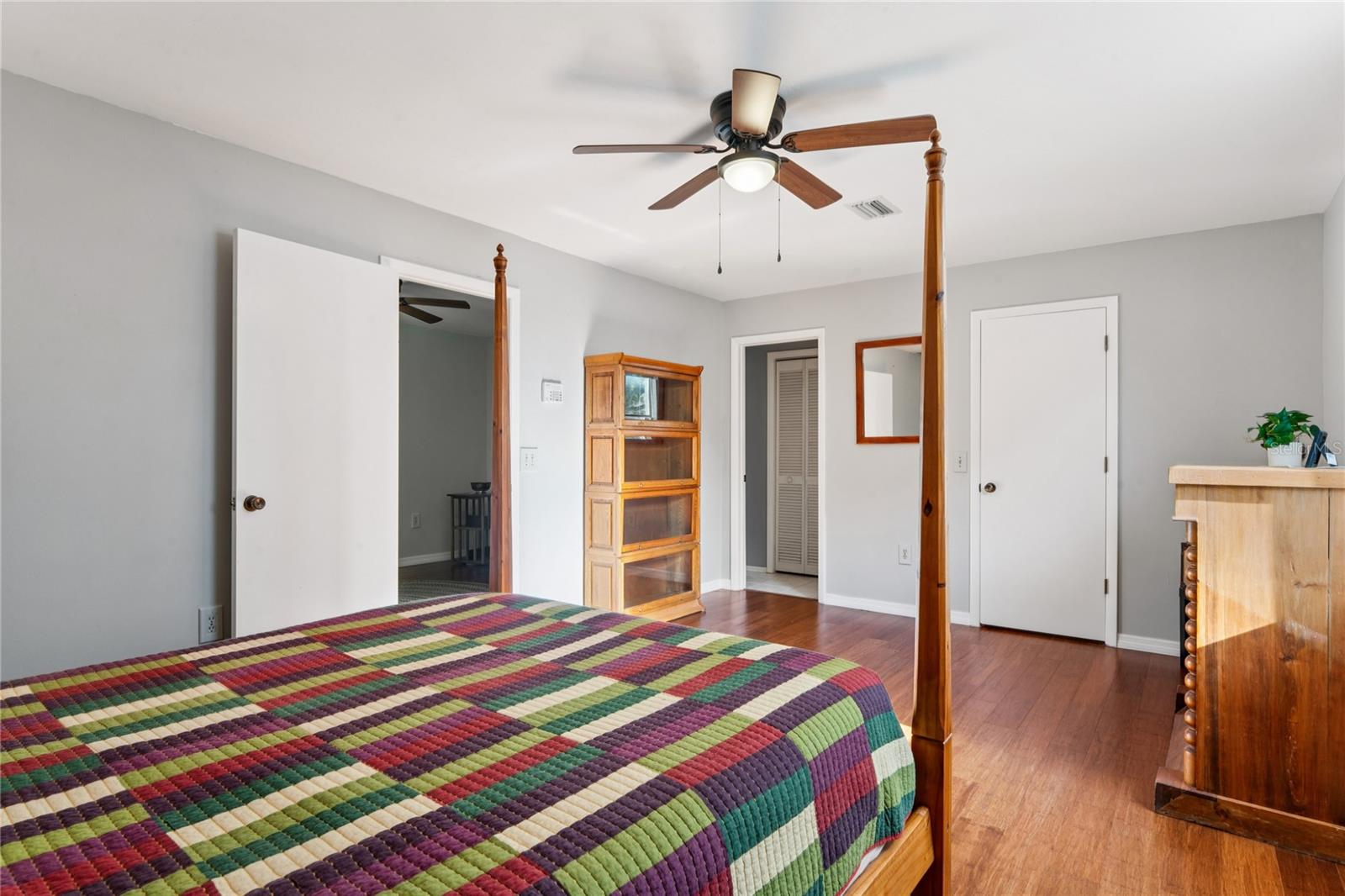 Listing photo id 19 for 12906 Sandburst Lane