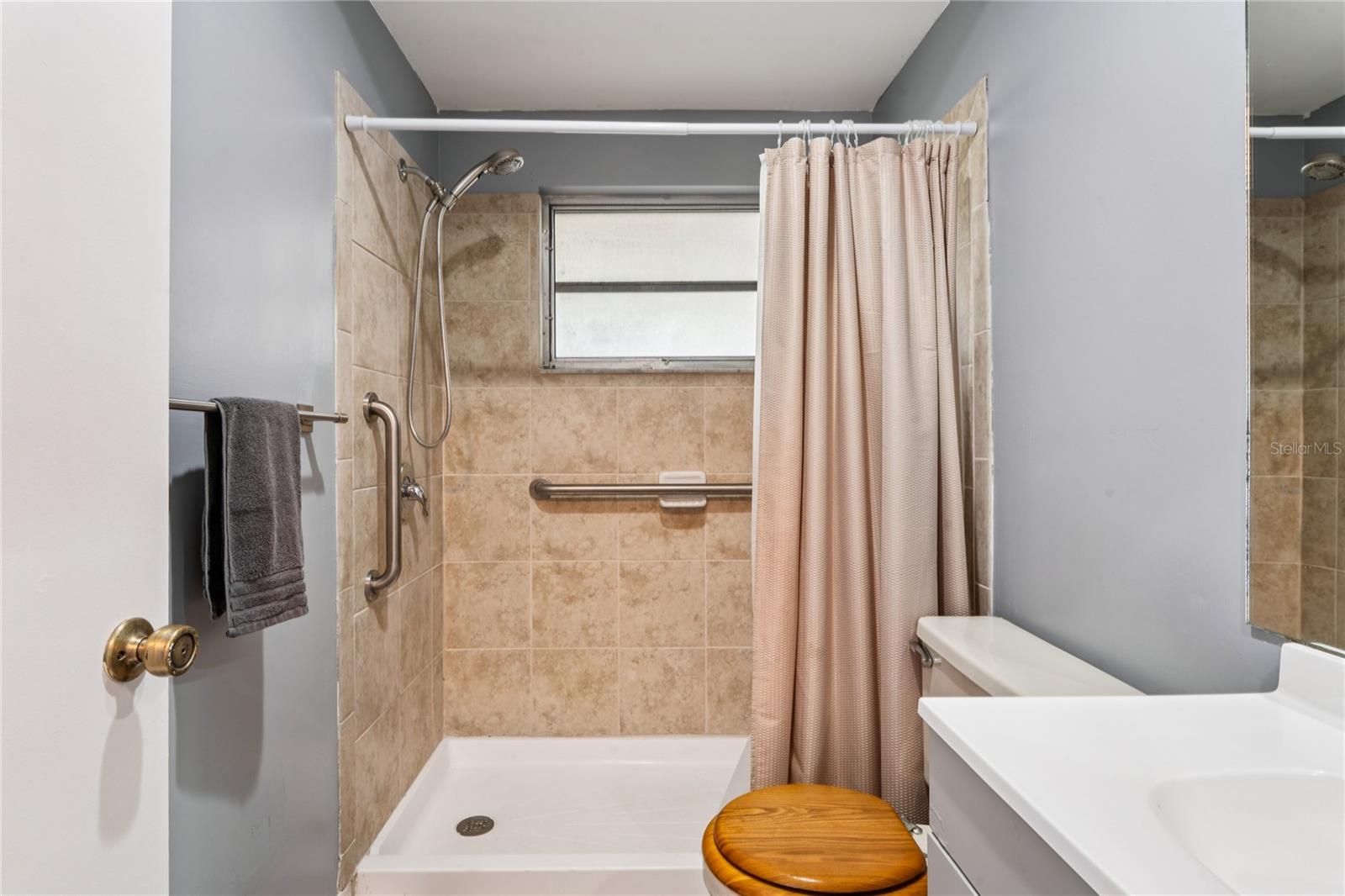 Listing photo id 28 for 12906 Sandburst Lane