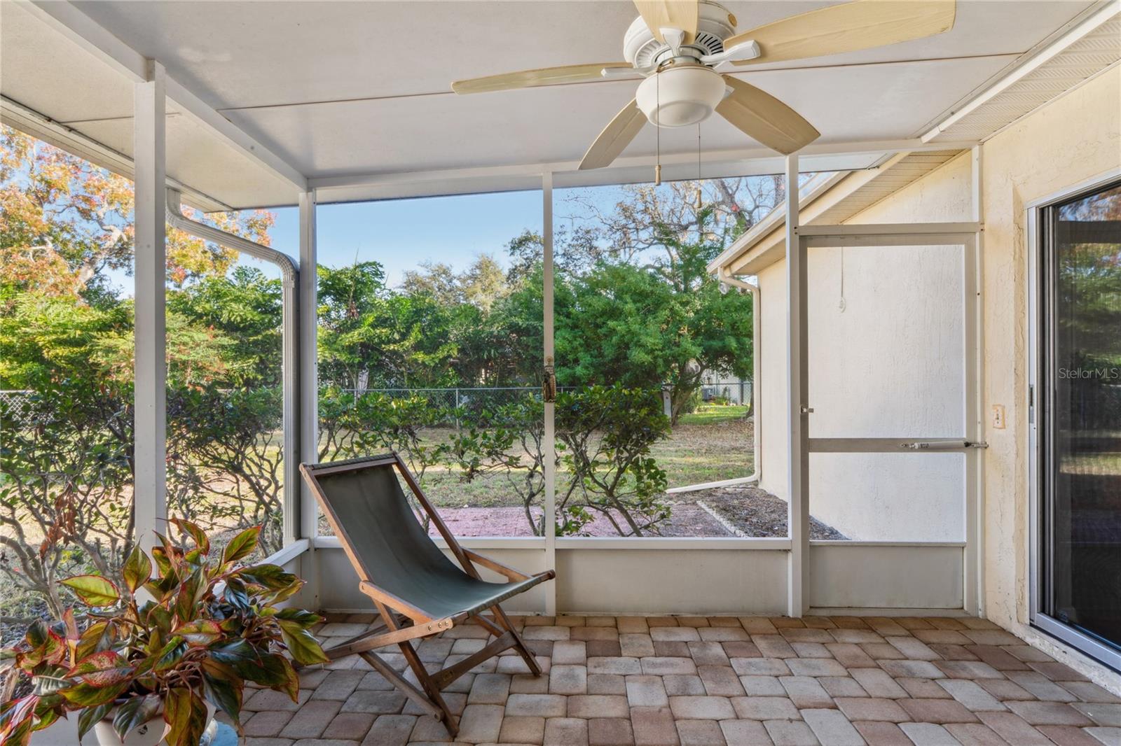 Listing photo id 33 for 12906 Sandburst Lane