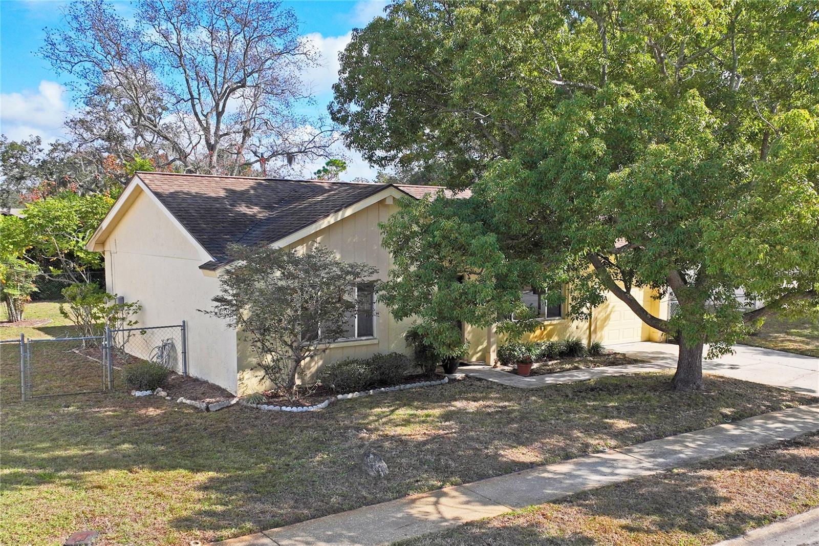 Listing photo id 43 for 12906 Sandburst Lane