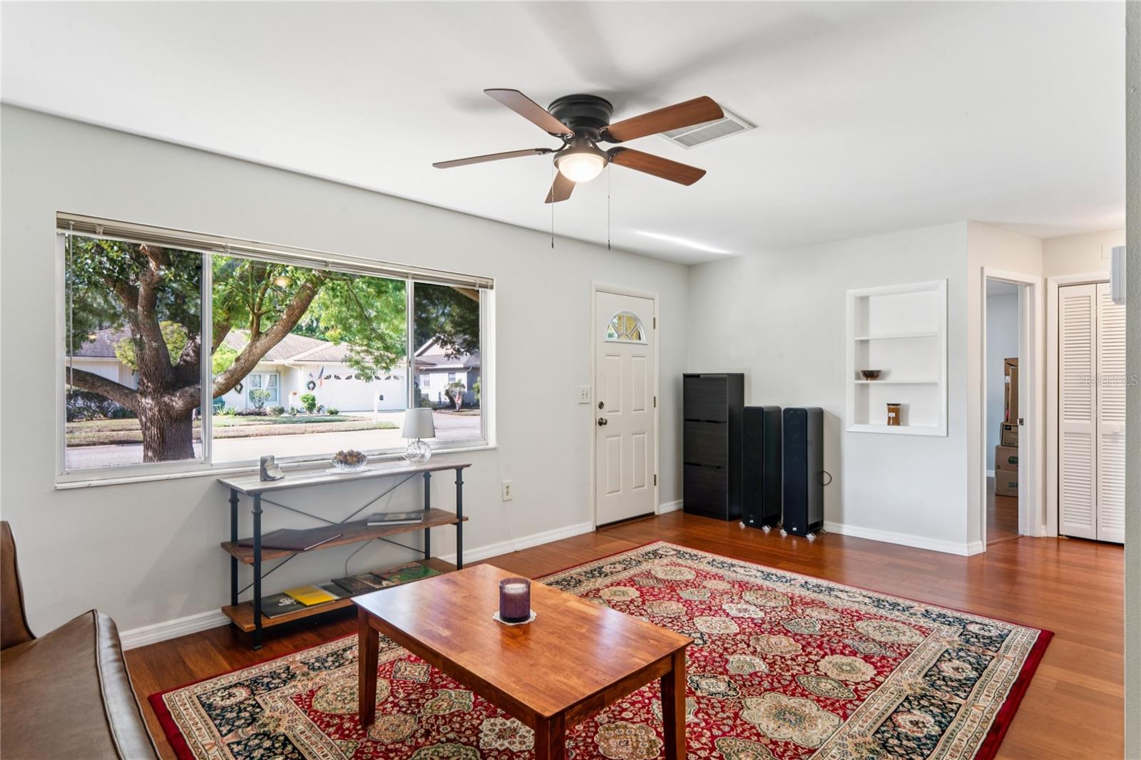 Listing photo id 6 for 12906 Sandburst Lane