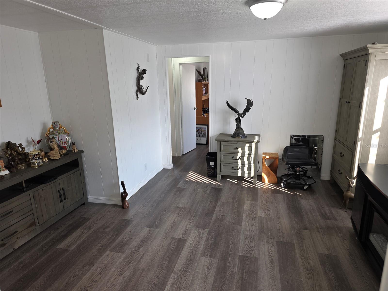 Image 12 of 21 For 102 Barefoot Trail