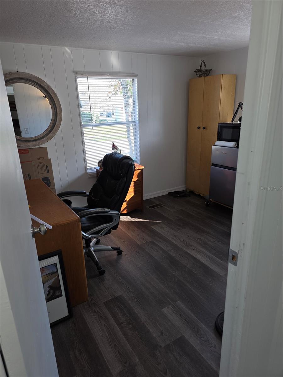 Image 14 of 21 For 102 Barefoot Trail