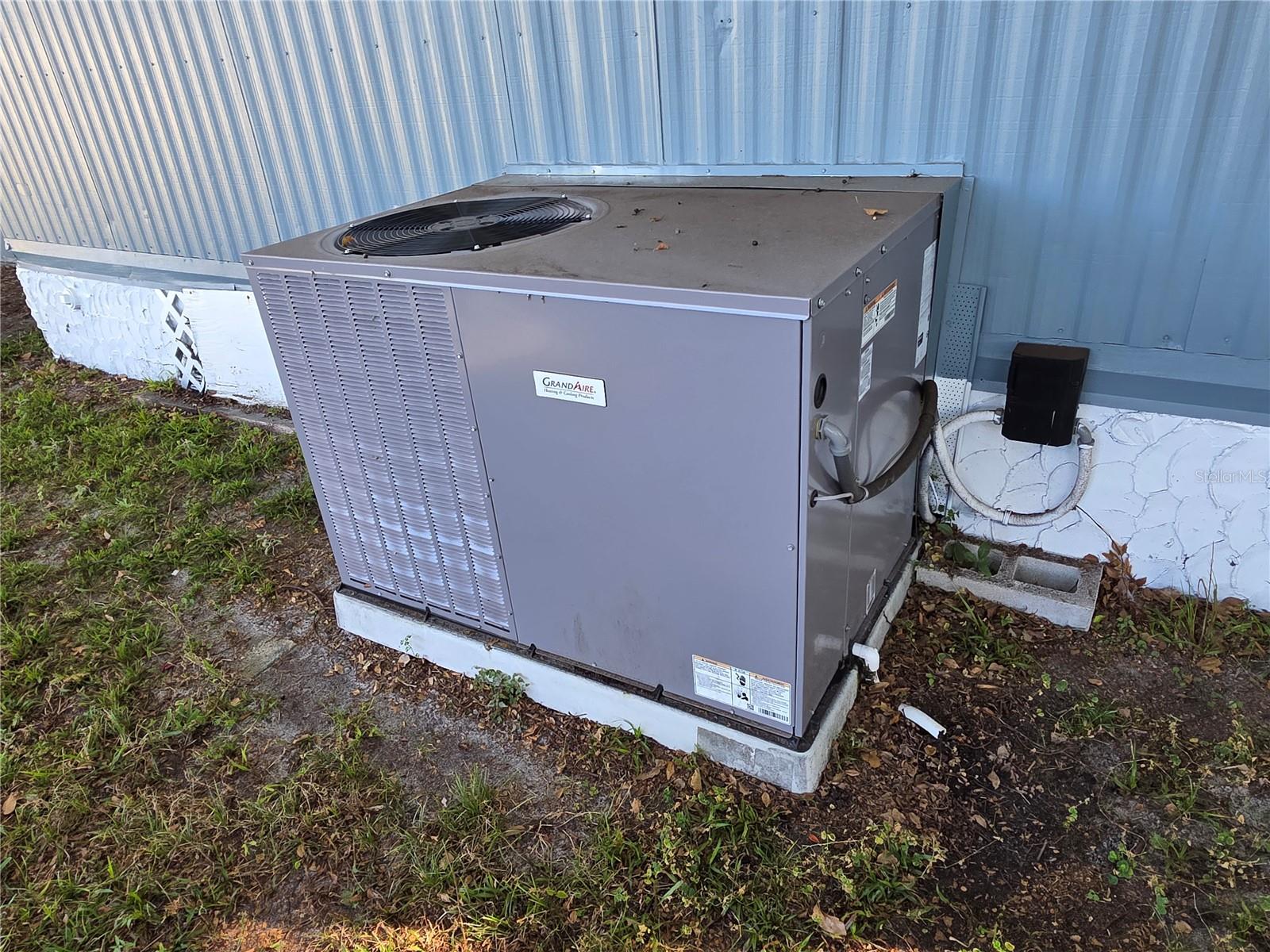 Image 19 of 21 For 102 Barefoot Trail