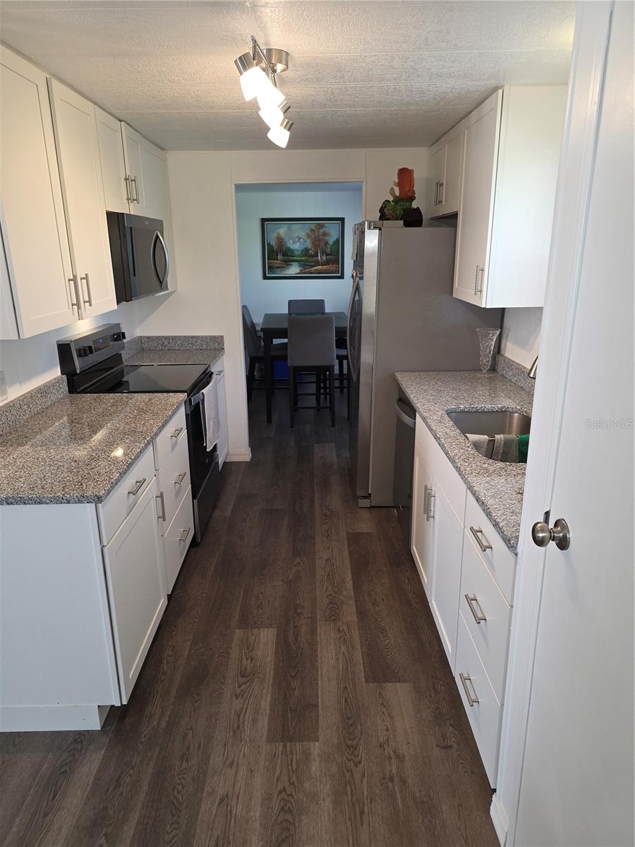 Image 6 of 21 For 102 Barefoot Trail