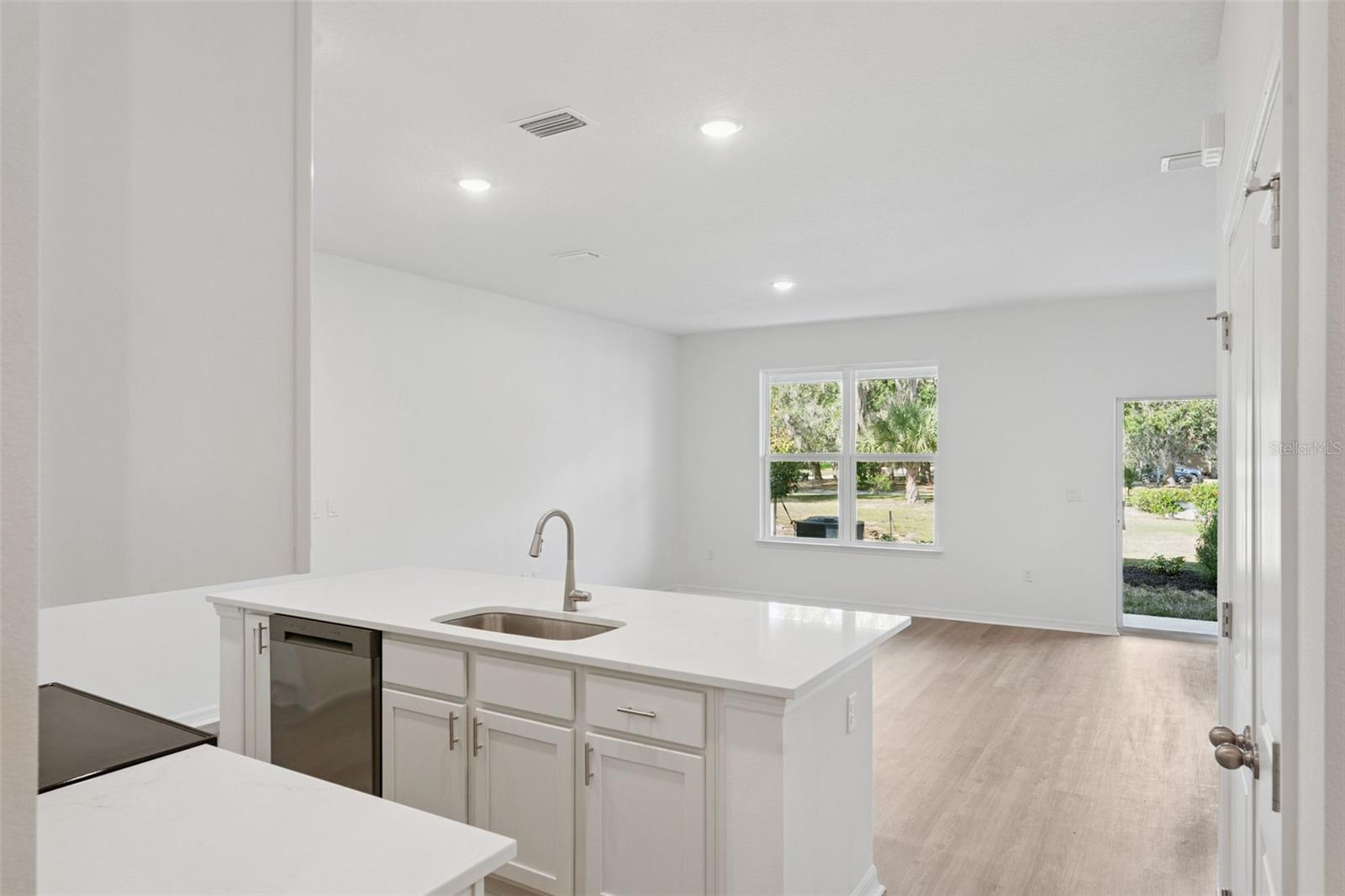 Image 6 of 24 For 2258 Red Pine Court