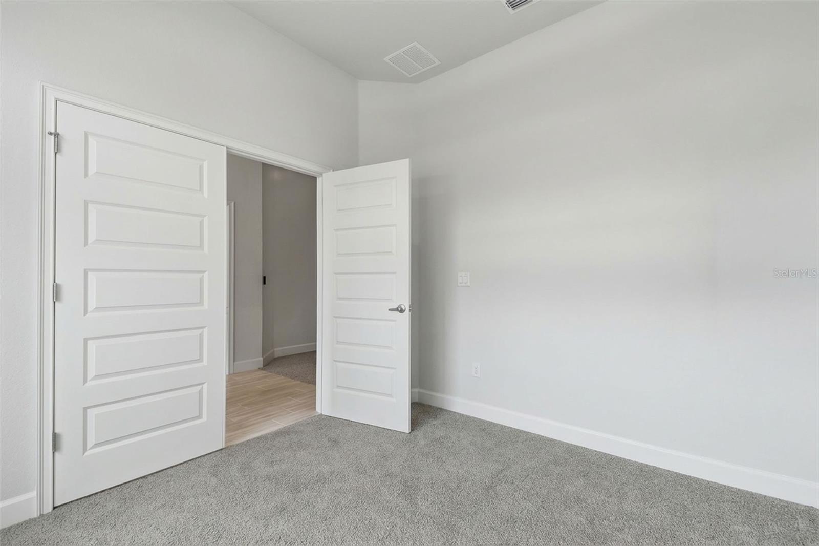 Image 16 of 81 For 14351 Carolina Chickadee Road