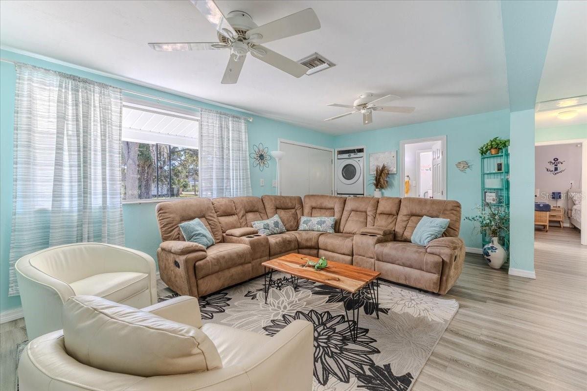 Image 14 of 48 For 5261 Circle Drive