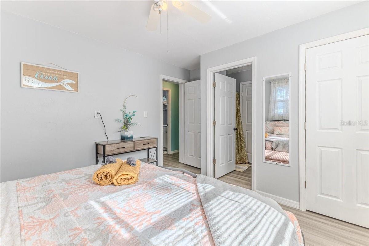 Image 26 of 48 For 5261 Circle Drive