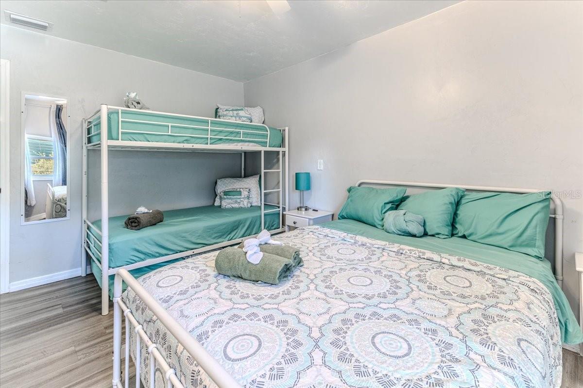 Image 36 of 48 For 5261 Circle Drive