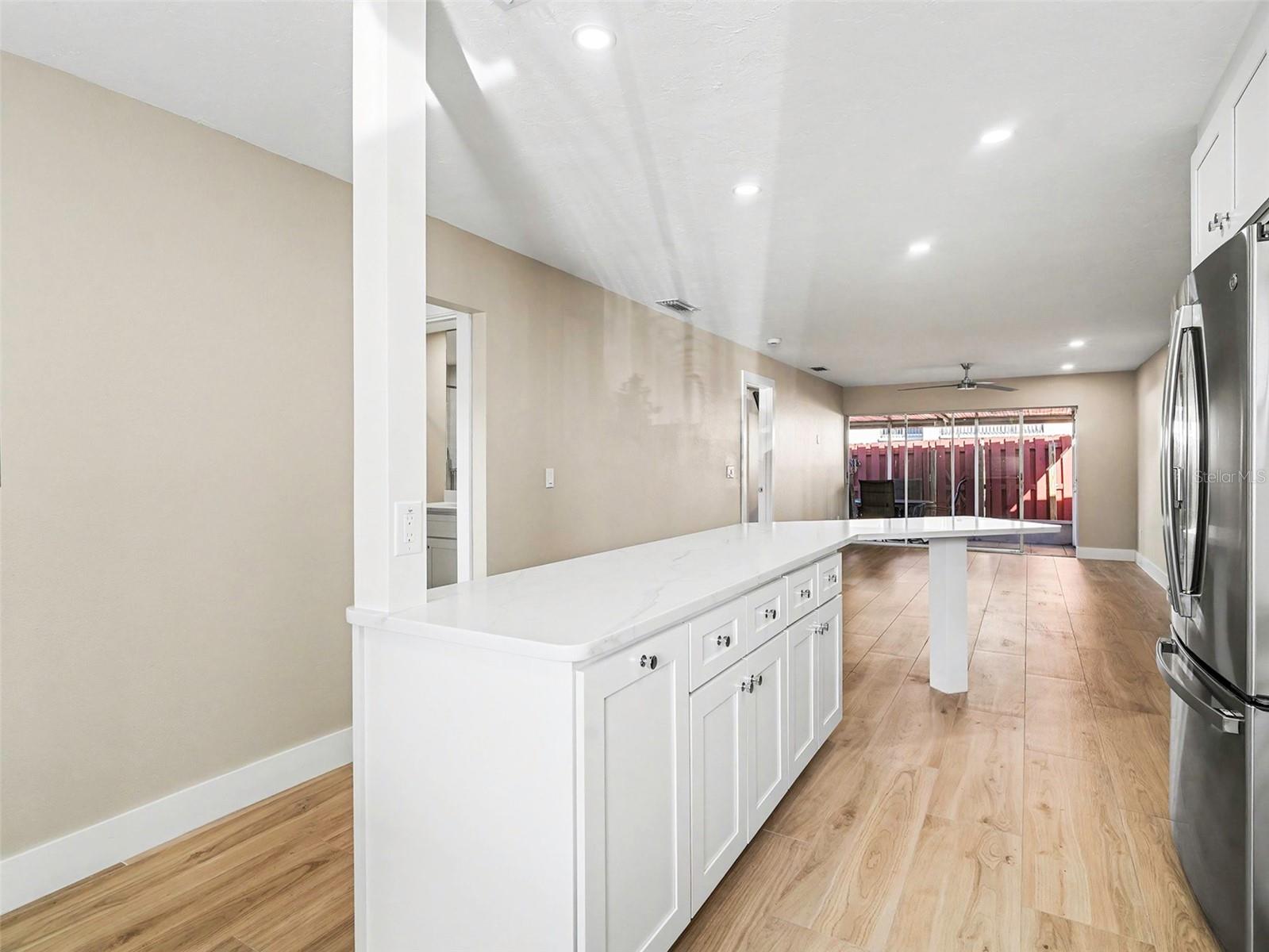 Image 12 of 48 For 2779 Woodgate Lane 33