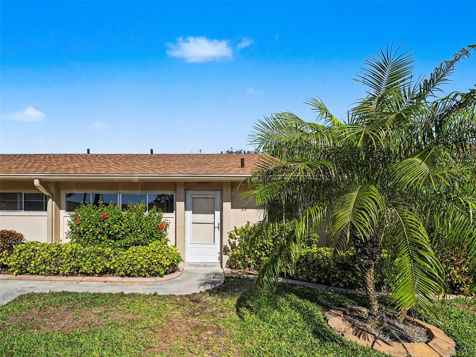 Image 6 of 48 For 2779 Woodgate Lane 33