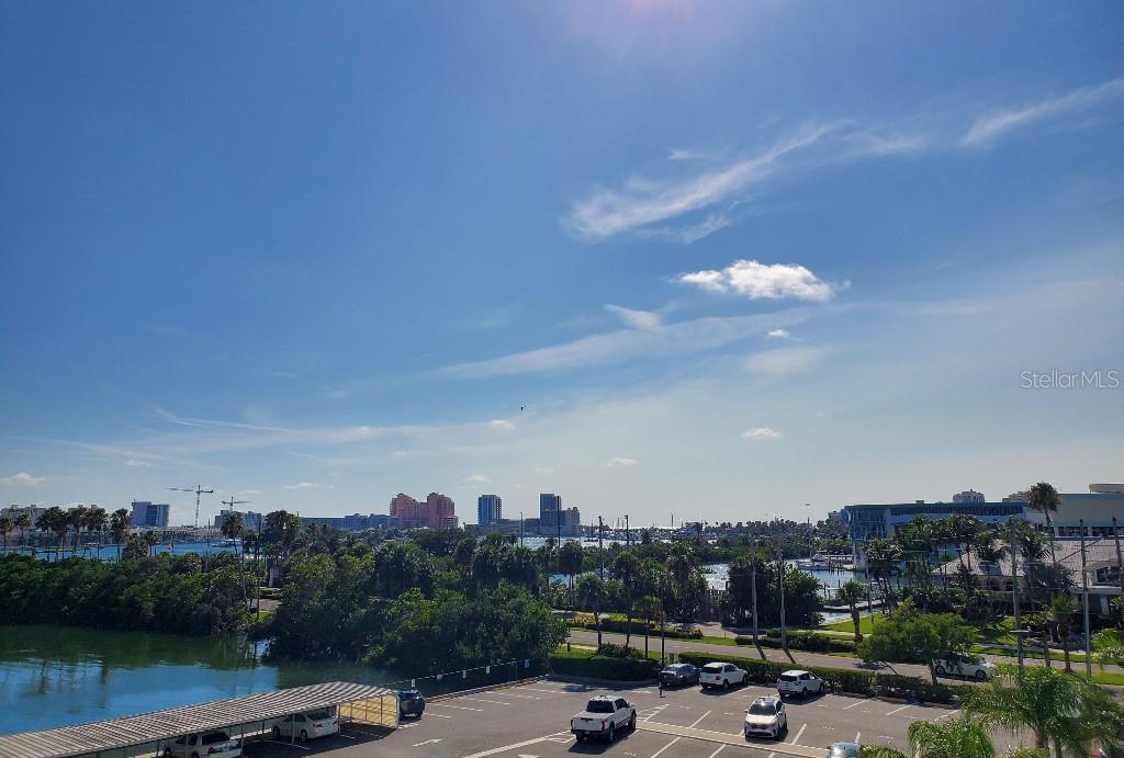 Image 21 of 26 For 31 Island Way 303