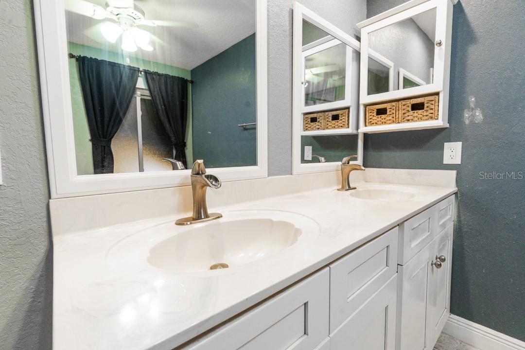 Listing photo id 10 for 5518 Elkcam Boulevard