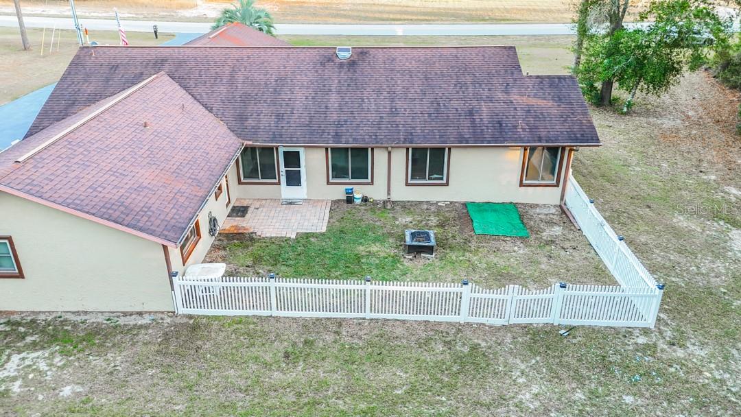 Listing photo id 1 for 5518 Elkcam Boulevard