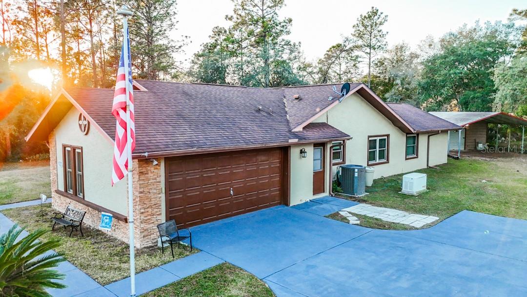 Listing photo id 2 for 5518 Elkcam Boulevard