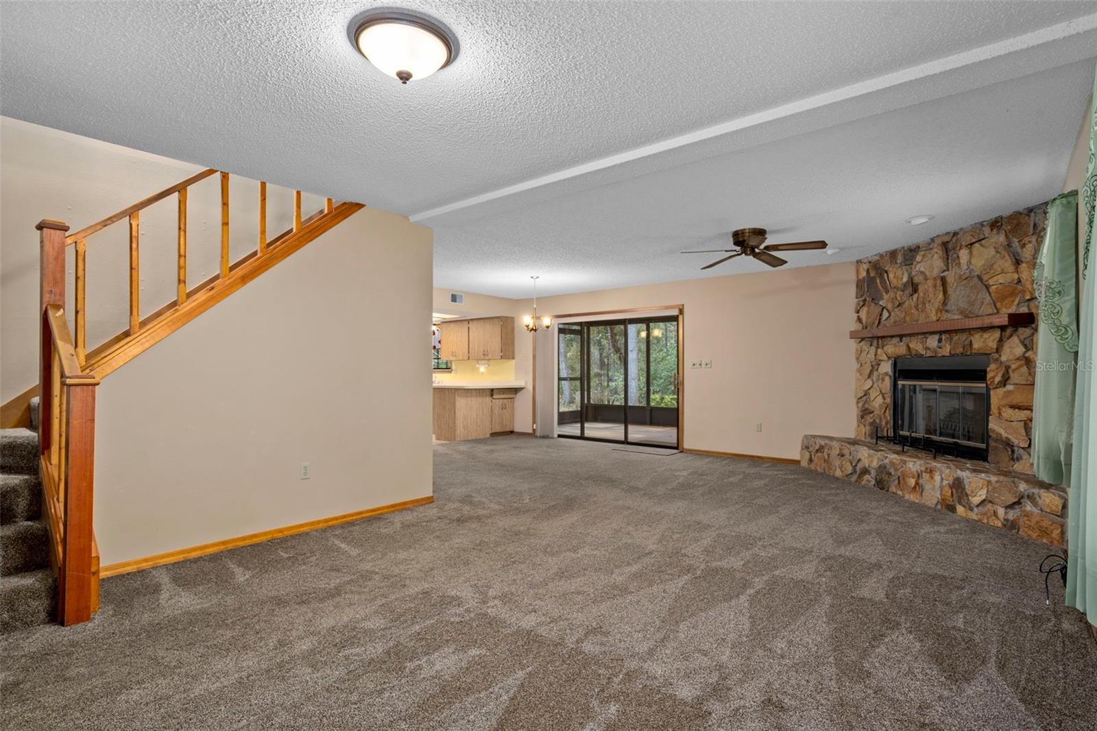 Image 19 of 56 For 12047 Timber Lane