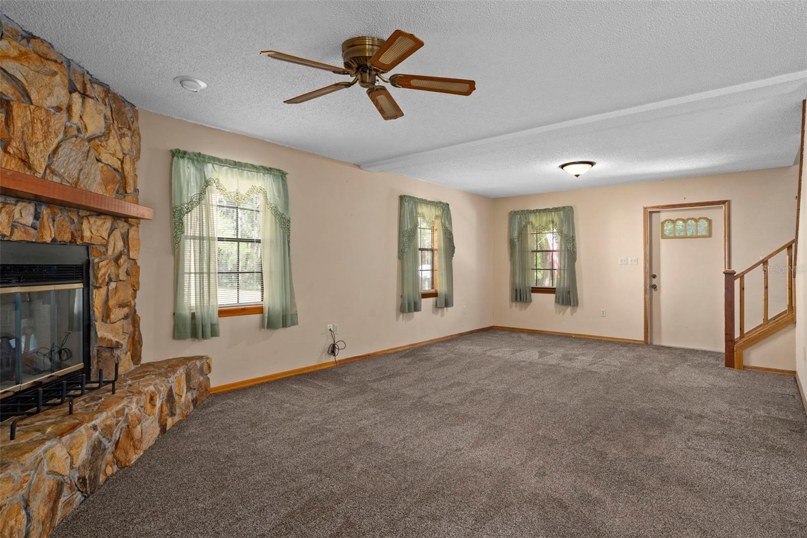 Image 21 of 56 For 12047 Timber Lane