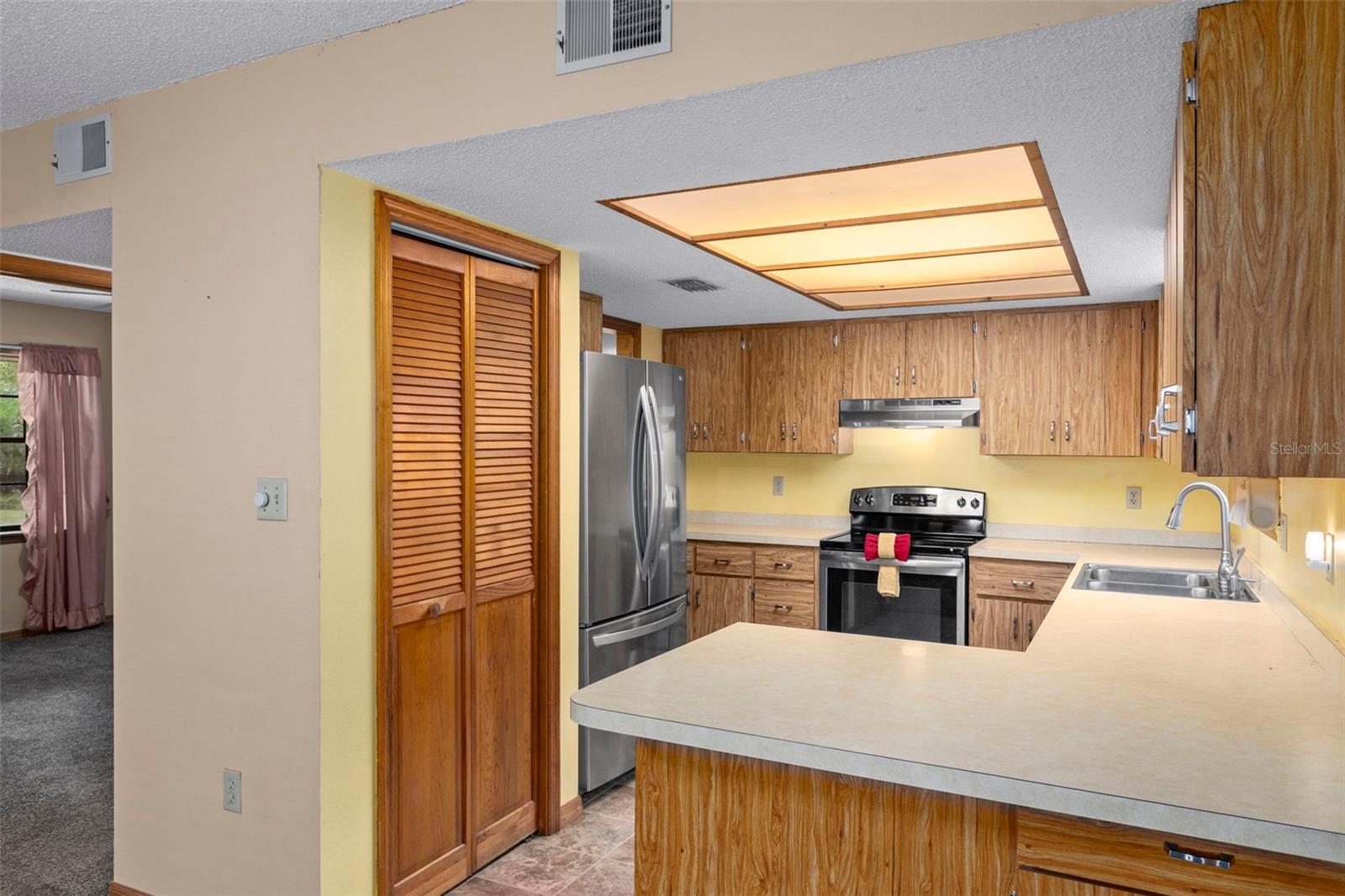 Image 25 of 56 For 12047 Timber Lane