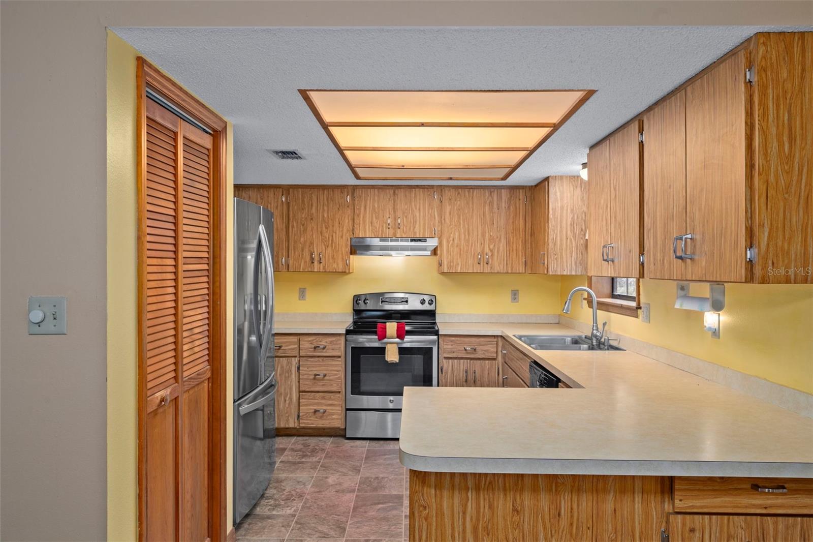 Image 26 of 56 For 12047 Timber Lane