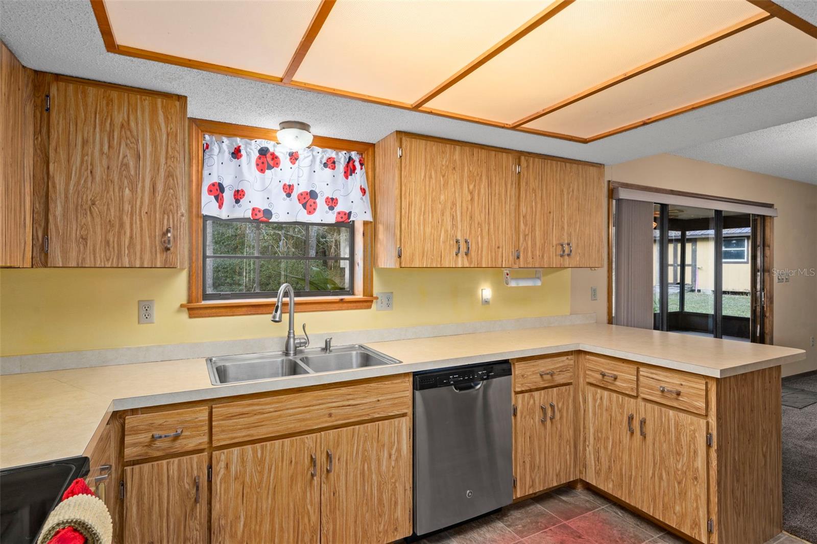 Image 28 of 56 For 12047 Timber Lane