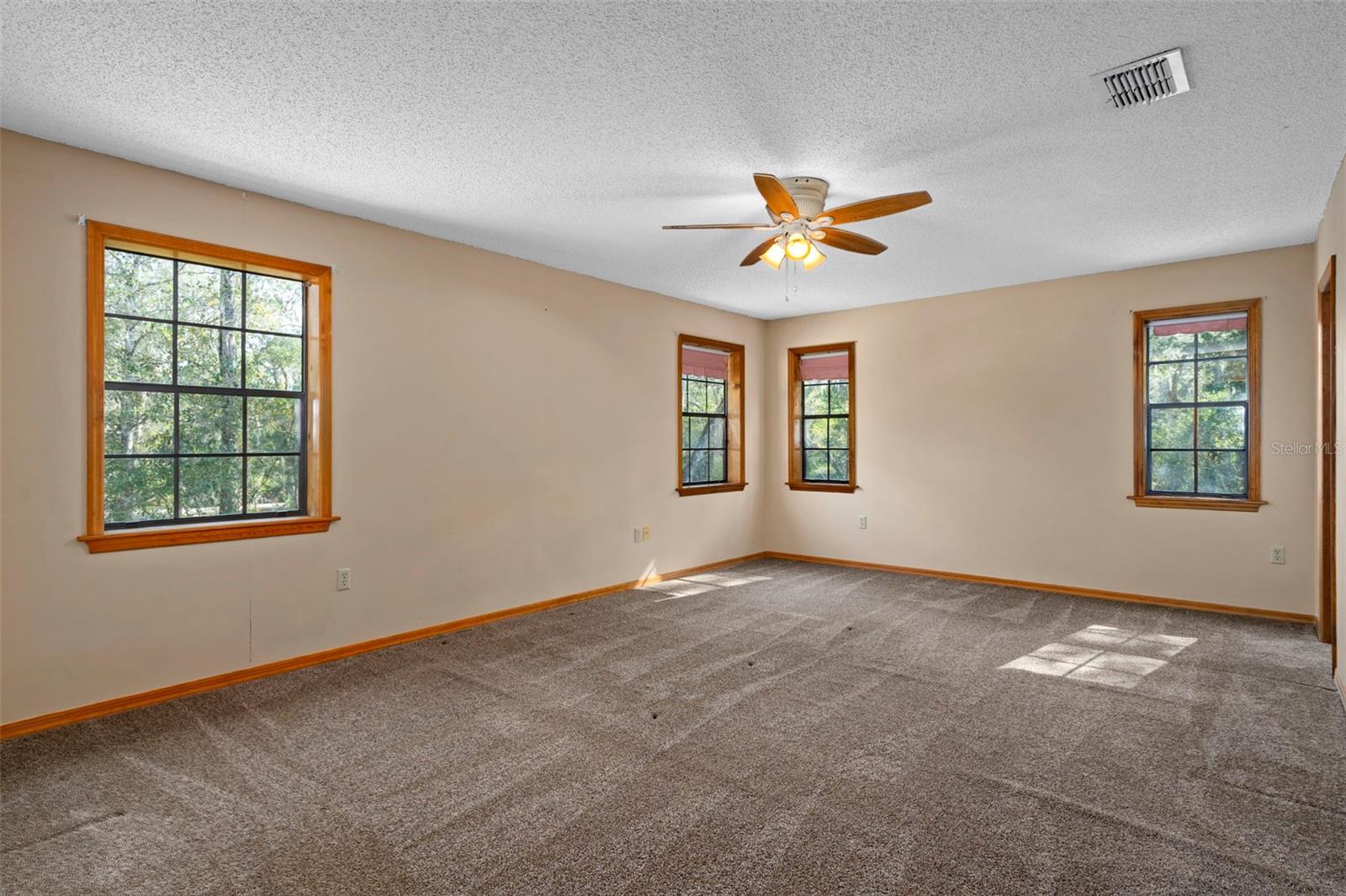 Image 40 of 56 For 12047 Timber Lane